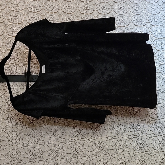 Woman's top - Picture 8 of 8